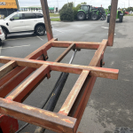 Taege 2 bale trailing hydraulic bale-feeder