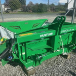 Hustler LX104