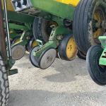 John Deere 7000