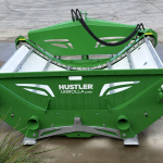 Hustler LX104