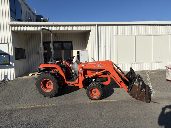 Kubota STV40