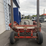 Taege 2 bale trailing hydraulic bale-feeder
