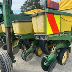 John Deere 7000
