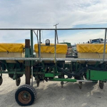 John Deere 7000